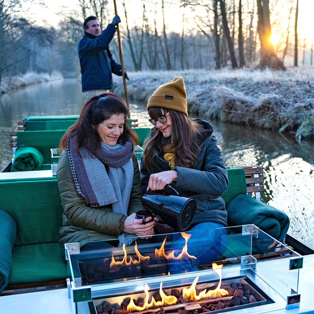 winter-kahnfahrt-spreewald Erleben Sie den zauberhaften winterlichen Spreewald auf einer einzigartigen Kahnfahrt, Bild: © Amt Burg (Spreewald) / Ron Petraß